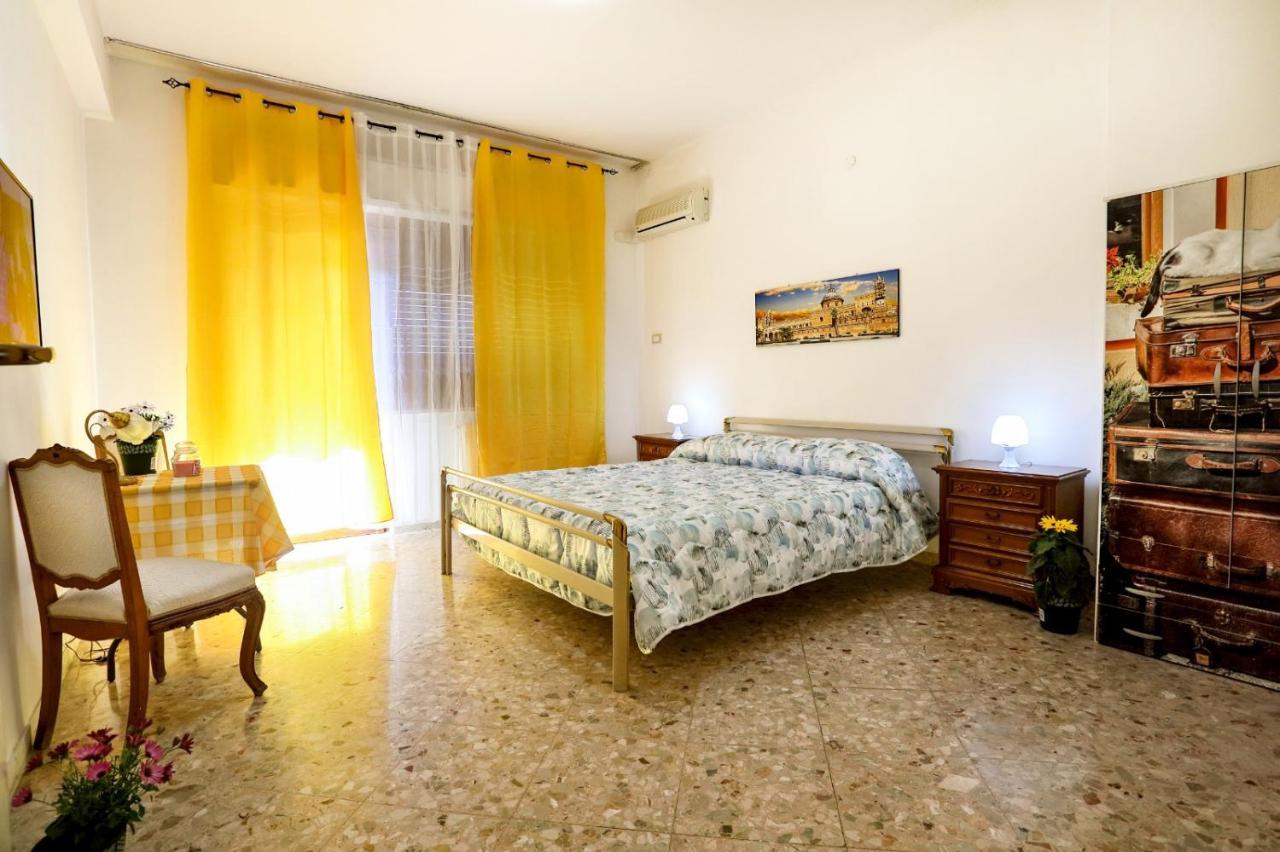 Bed and Breakfast A Casa Di Fra' Palermo Zewnętrze zdjęcie